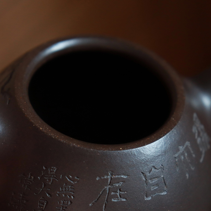 am-me-phi-bieu-tang-le.jpg