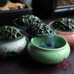 Lư Sứ Xông Trầm Hương