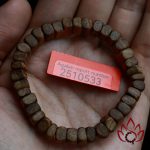 Vòng Trầm Hương Hạt Dẹp Thô 7 Ly Trầm Tốc Kiến Tự Nhiên Lâu Năm