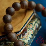 Vòng Trầm Hương Hạt Tròn 12 Ly Trầm Tốc Kiến Tự Nhiên Lâu Năm